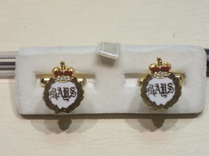Queens BAYS enamelled Cufflinks - Click Image to Close